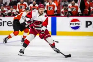 Stanley Cup -mestari Sebastian Aho jäi sanattomaksi: ”Tuntuu pirun hyvältä”