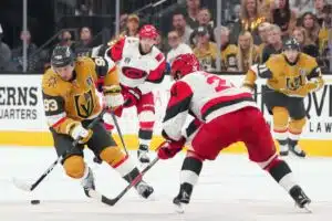 Koko halli hiljeni hetkessä – Stanley Cup -finaali sai uskomattoman käänteen