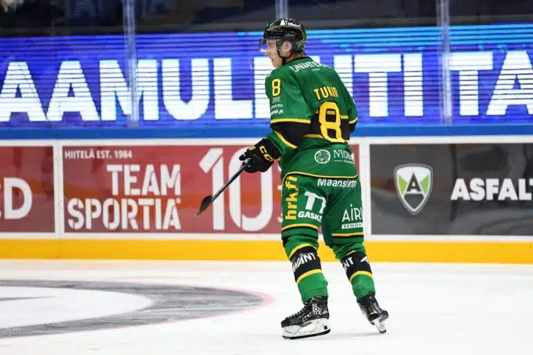 Ilves menettää yhden lupaavimmista puolustajistaan – uusi seura tunnettu NHL-tähdistä
