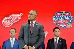 Jättimuutos NHL:ssä – GM-legenda väistyy seurajohdosta