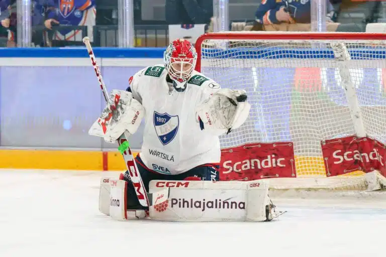 Suomalaisvahdille kiinnitys – NHL-unelma askelta lähempänä